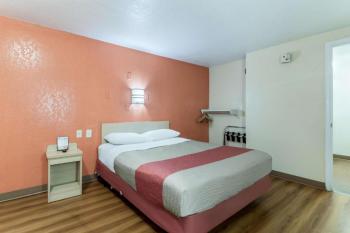 Motel 6 Newport News Main image